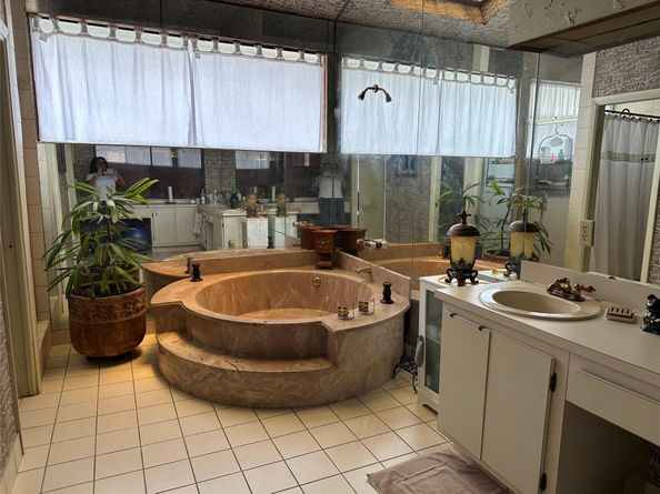5713 Lime Hill Rd, Lauderhill FL 33319