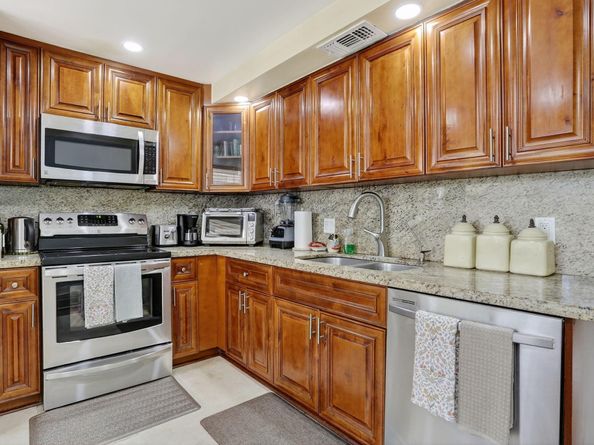 2403 Antigua Cir B2, Coconut Creek FL 33066