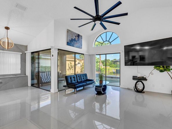 6859 Bitterbush Place, Boynton Beach FL 33472