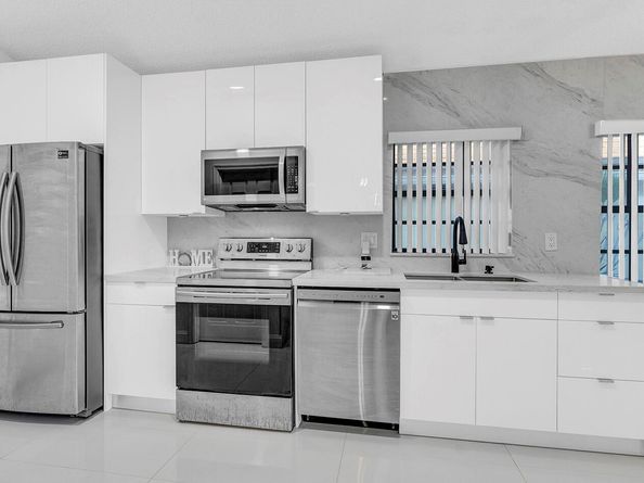 6859 Bitterbush Place, Boynton Beach FL 33472