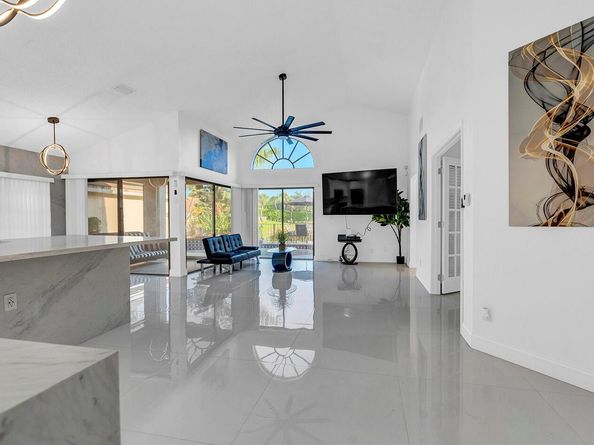6859 Bitterbush Place, Boynton Beach FL 33472