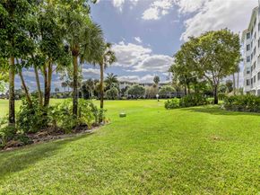 4112 W Palm Aire Dr 121B, Pompano Beach FL 33069
