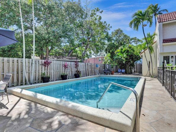 1415 S Miami Rd B, Fort Lauderdale FL 33316