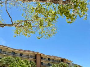 601 Seafarer Circle 504, Jupiter FL 33477