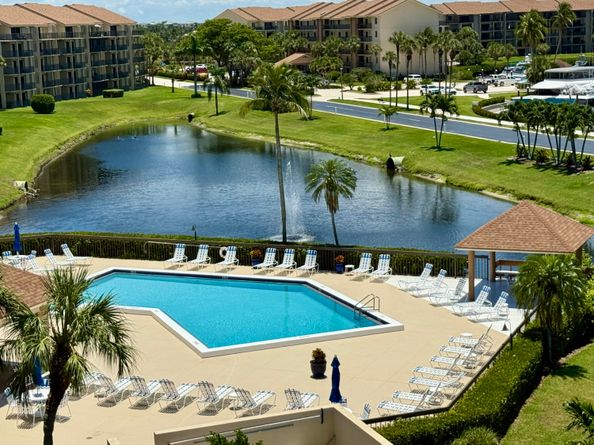 601 Seafarer Circle 504, Jupiter FL 33477