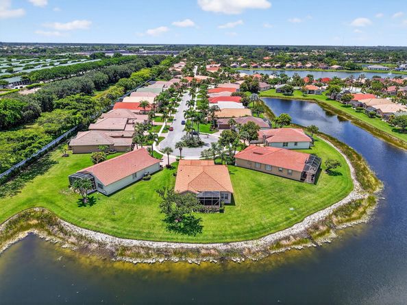 8901 Agliana Circle, Boynton Beach FL 33472