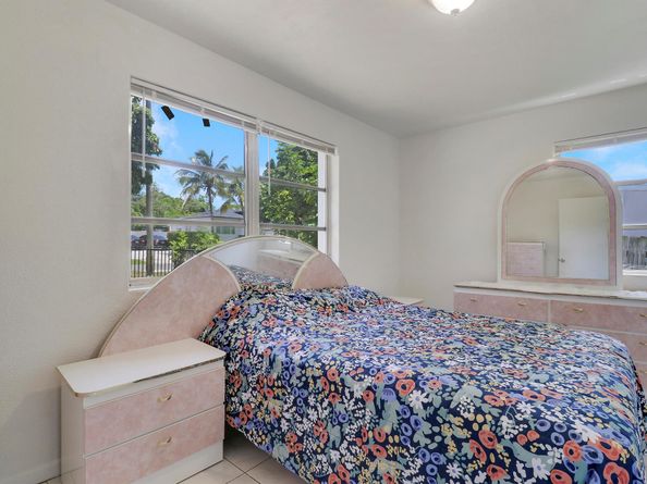 5519 Columbus Road, West Palm Beach FL 33405
