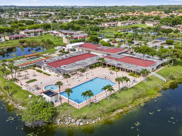 101 Lake Susan Drive, West Palm Beach FL 33411