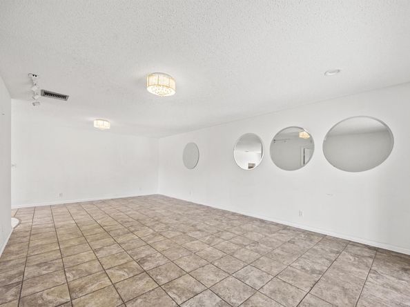 101 Lake Susan Drive, West Palm Beach FL 33411