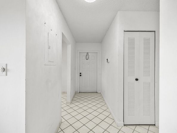 101 Lake Susan Drive, West Palm Beach FL 33411