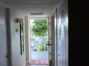 103 Royal Park Drive 3b, Oakland Park FL 33309
