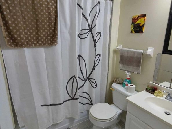 103 Royal Park Drive 3b, Oakland Park FL 33309