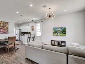4046 Long Leaf Lane, Hollywood FL 33021