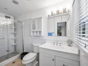 1771 NE 35th Street, Oakland Park FL 33334