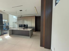 125 SW 29th Road, Miami FL 33129