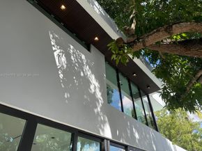 125 SW 29th Road, Miami FL 33129