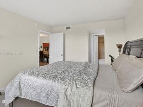 9330 Lagoon Place 307, Davie FL 33324