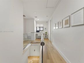 3036 Mcdonald Street, Miami FL 33133