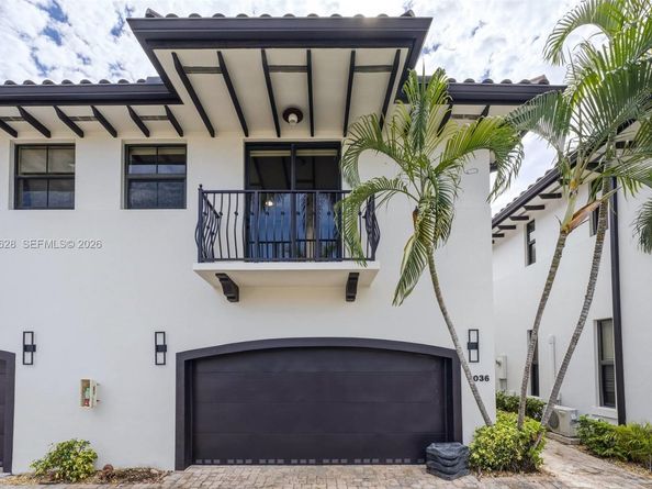 3036 Mcdonald Street, Miami FL 33133