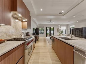 3036 Mcdonald Street, Miami FL 33133