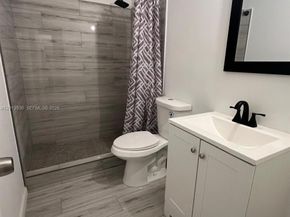 1560 NE 151st Street 102, Miami FL 33162