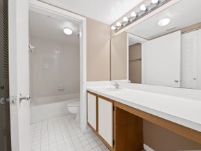 2861 N Oakland Forest Drive 202, Oakland Park FL 33309