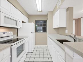 2861 N Oakland Forest Drive 202, Oakland Park FL 33309