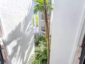 1212 SE 2nd Court 303, Fort Lauderdale FL 33301