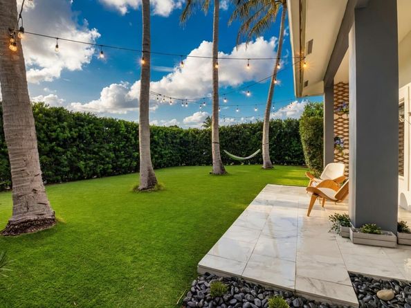 1044 NW 6th Drive, Boca Raton FL 33486