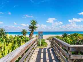 100 Worth Avenue 308, Palm Beach FL 33480
