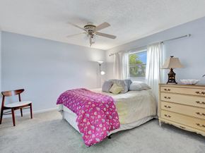 52 Plymouth F, West Palm Beach FL 33417