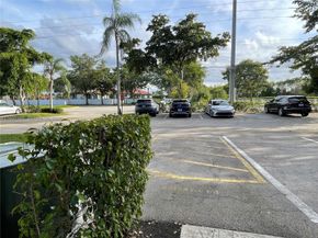 16240 Laurel Drive 101, Weston FL 33326