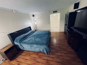 16240 Laurel Drive 101, Weston FL 33326
