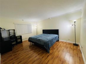 16240 Laurel Drive 101, Weston FL 33326