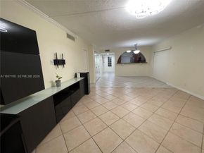 16240 Laurel Drive 101, Weston FL 33326