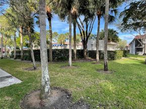 16240 Laurel Drive 101, Weston FL 33326