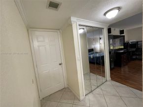 16240 Laurel Drive 101, Weston FL 33326