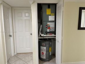 16240 Laurel Drive 101, Weston FL 33326