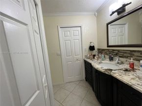 16240 Laurel Drive 101, Weston FL 33326