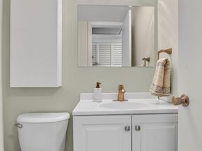 1034 Ashby D 1034, Deerfield Beach FL 33442