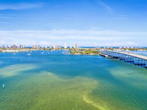 2640 Lake Shore Drive 1508, Riviera Beach FL 33404