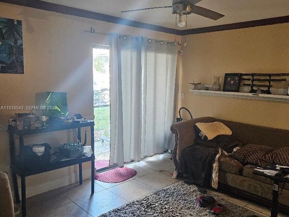 18755 NW 62nd Avenue 101, Hialeah FL 33015