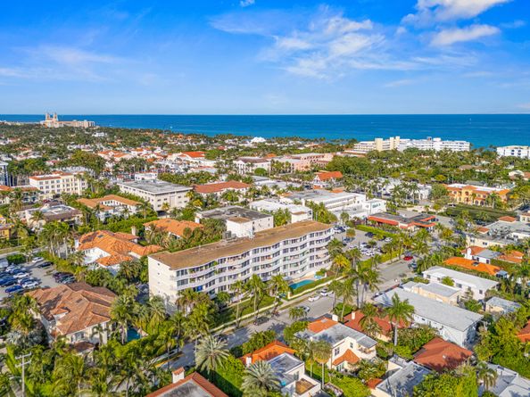 227 Australian Avenue 2c, Palm Beach FL 33480