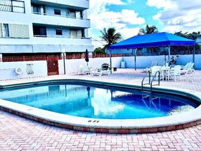 7300 Wayne Avenue 213, Miami Beach FL 33141