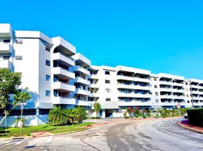 7300 Wayne Avenue 213, Miami Beach FL 33141
