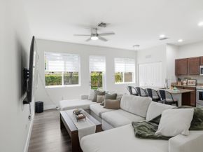 21482 NW 14th Court 21482, Miami Gardens FL 33169