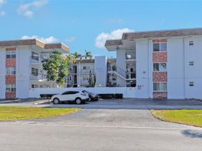 714 NE 10th Street 307, Hallandale Beach FL 33009