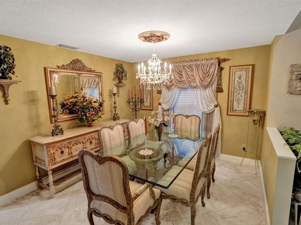 4739 NW 3rd Ct, Deerfield Beach FL 33442