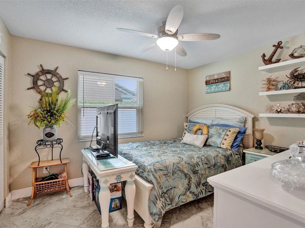 4739 NW 3rd Ct, Deerfield Beach FL 33442