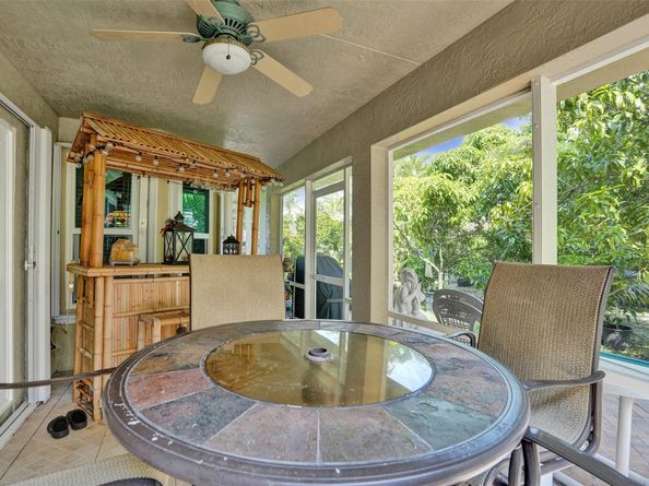 4739 NW 3rd Ct, Deerfield Beach FL 33442